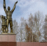 В брянском Новозыбкове реставрировали  скульптуру воина с девочкой - Газета Наше время