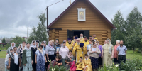 В день памяти равноапостольной княгини Ольги престольное торжество соборным богослужением отметил Ольгинский храм поселка Октябрьский г. Брянска. В праздничном богослужении принял участие благочинный Навлинского церковного округа иерей Тимофей Учватов - Навлинское благочиние
