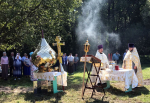 В селе Пролысово Навлинского благочиния состоялось освящение купола и креста для строящейся часовни во имя святых мучеников Флора и Лавра